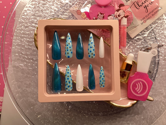 Blue Cat Eye - Xtra Long Stilleto